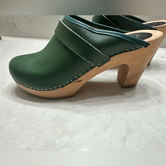 Green Leather Clogs, Cape Clogs, like new, 39 - Picture 4 of 8